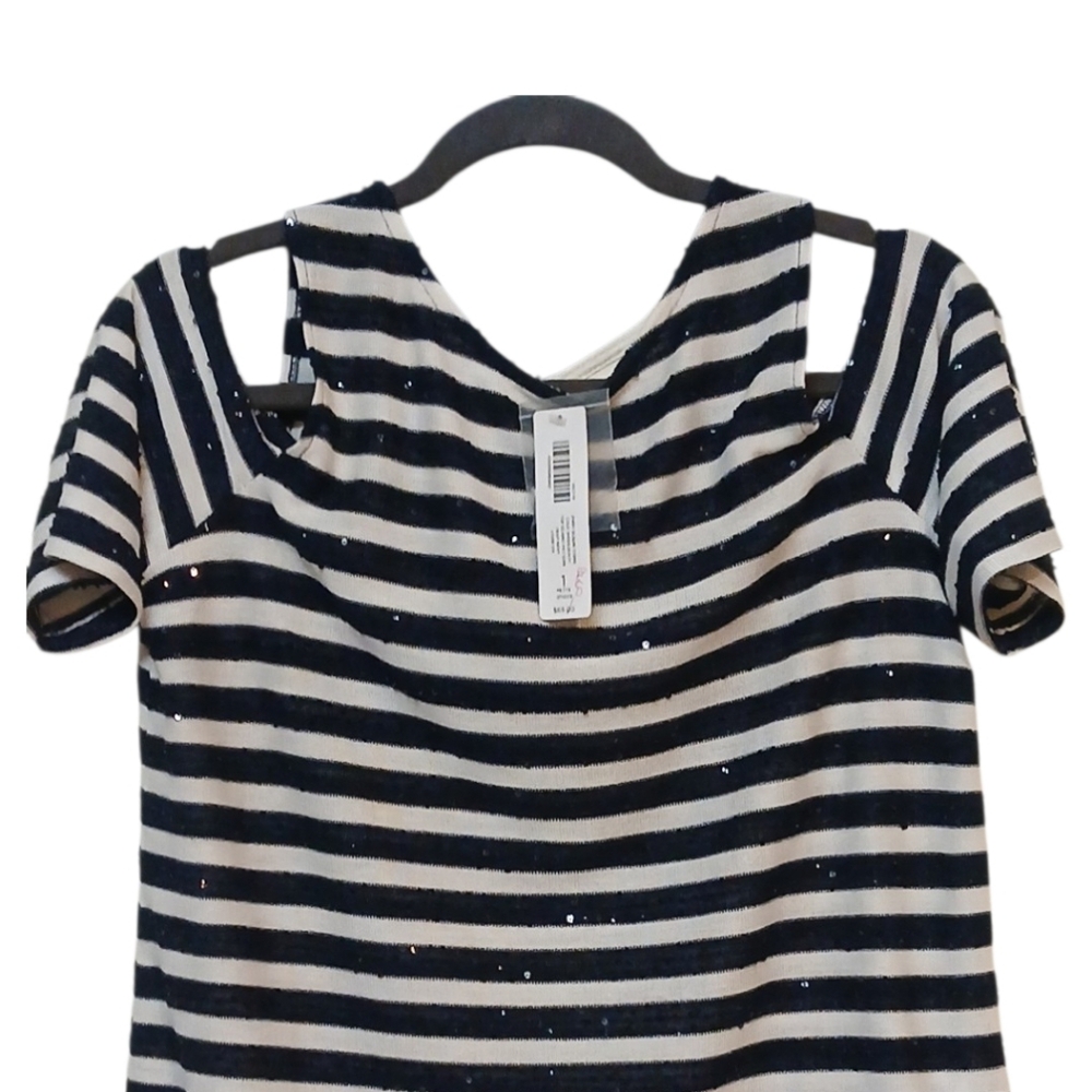 Chico's -NWT Navy/White Cold Shoulder Blouse Key Hole Neck,Sequence Throughout - Picture 5 of 11